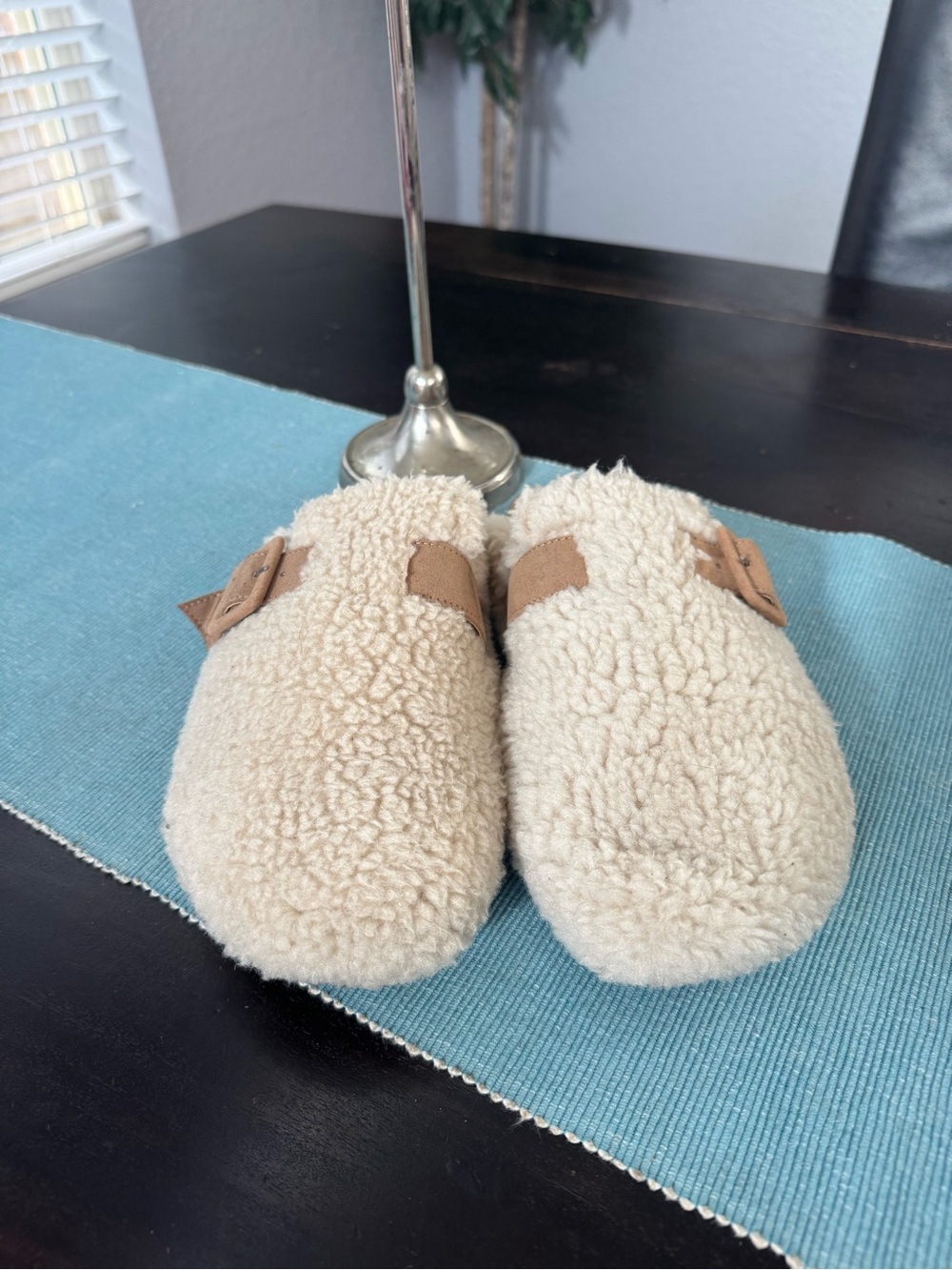 J. Crew Cream Sherpa Slip-On Clogs size 9